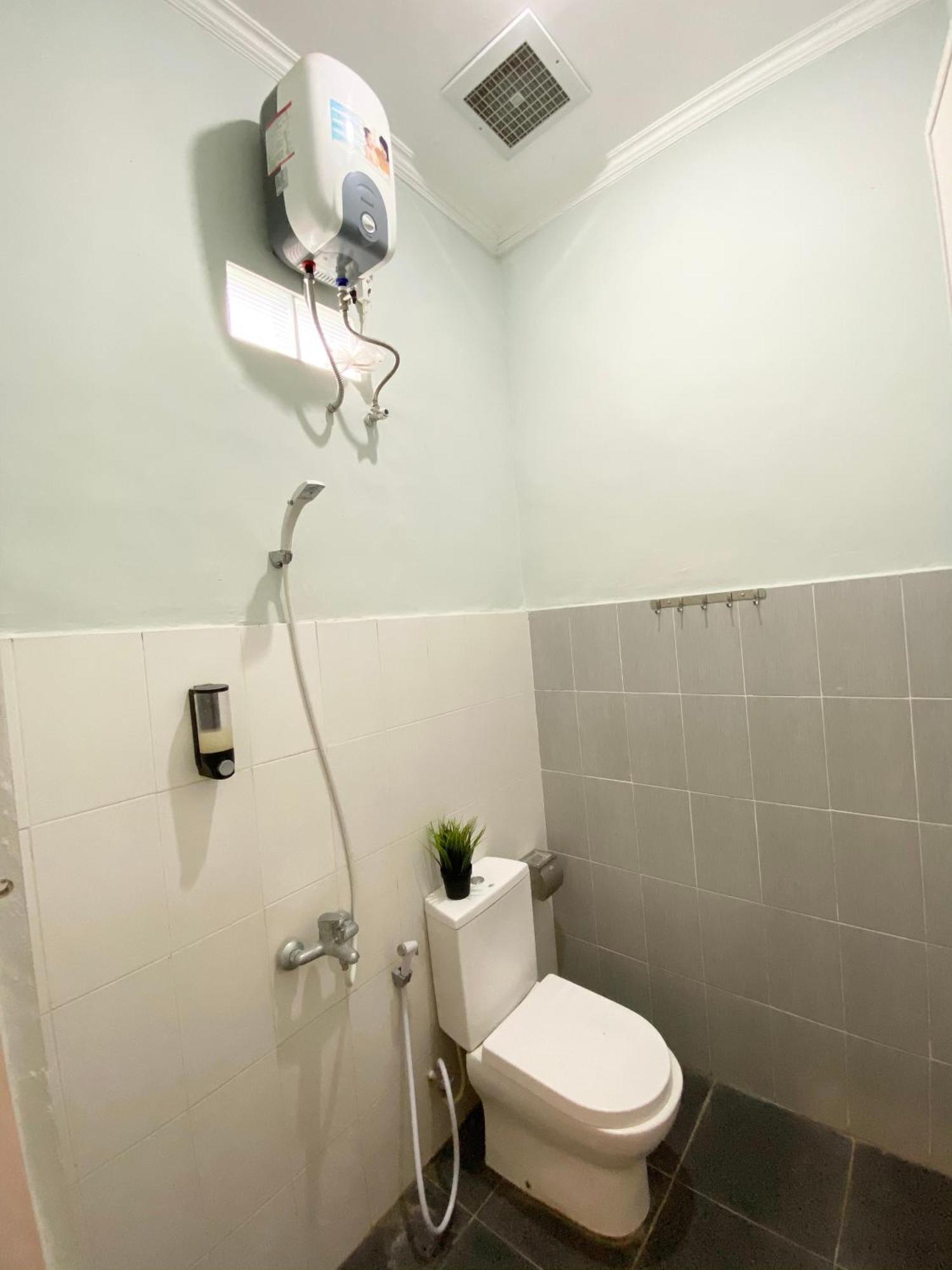 Lagriya Guest House Ketewel Dış mekan fotoğraf